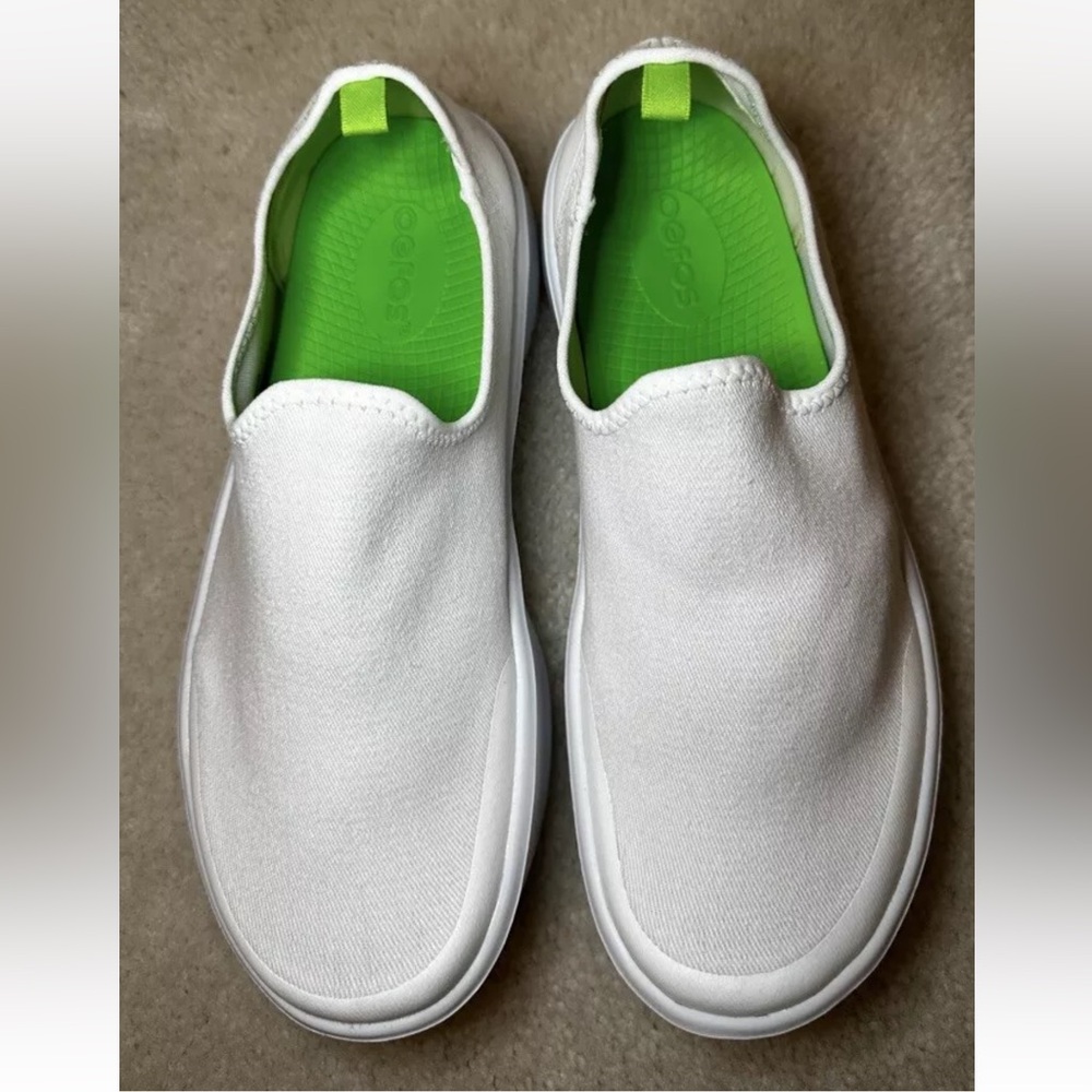 NIB Oofoos Oomg Eezee Low Shoe Women’s 8 White
